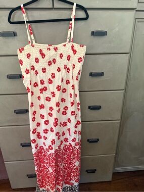 Roxy long Dress with adjustable straps and Red Floral Print with elastic top